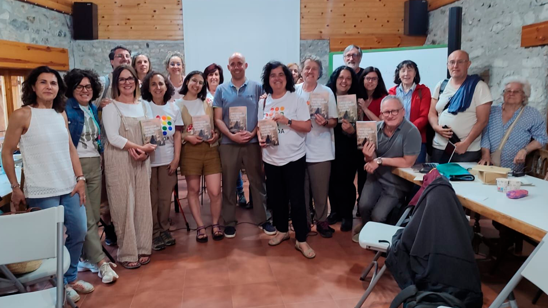Presentación en Búbal (Huesca) del libro «Cinco ideas para entender la crisis climática», en el seno del Seminario RECIDA del Centro Nacional de Educación Ambiental